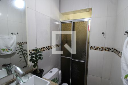 Banheiro de apartamento à venda com 2 quartos, 43m² em Jardim Paraguacu, São Paulo