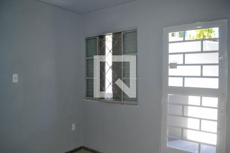 Sala de casa para alugar com 1 quarto, 36m² em Califórnia, Nova Iguaçu