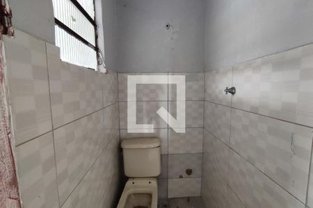 Banheiro de casa para alugar com 1 quarto, 40m² em Parque Cisper, São Paulo