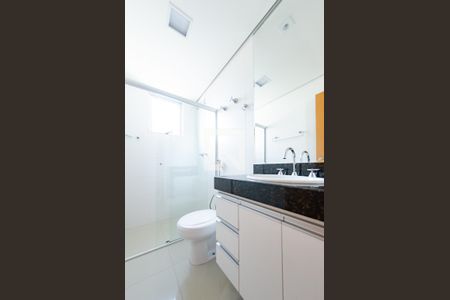Banheiro suíte de apartamento à venda com 2 quartos, 65m² em Grajaú, Belo Horizonte