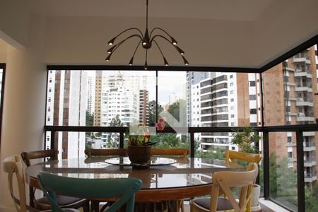 Sala 1 de apartamento à venda com 4 quartos, 150m² em Vila Suzana, São Paulo
