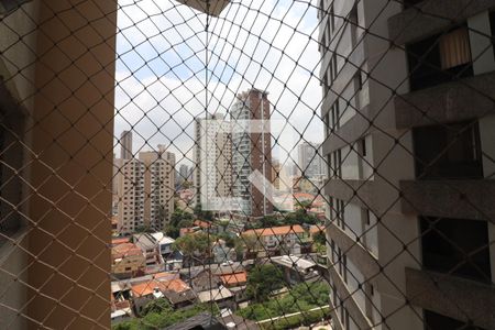 Vista Sacada  de apartamento para alugar com 4 quartos, 90m² em Chora Menino, São Paulo