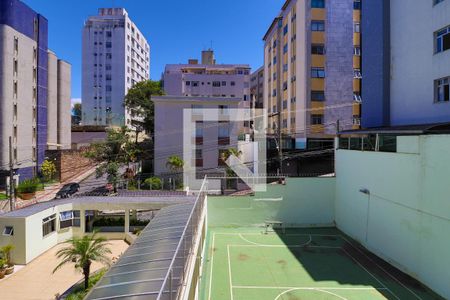 Vista do Sala de apartamento para alugar com 2 quartos, 84m² em Santo Antônio, Belo Horizonte