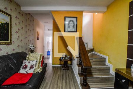 Sala de casa para alugar com 2 quartos, 130m² em Jardim Marek, Santo André
