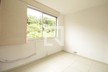 Quarto 1 de apartamento para alugar com 2 quartos, 67m² em Botafogo, Rio de Janeiro