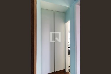 Corredor de apartamento à venda com 2 quartos, 59m² em Jardim Patente Novo, São Paulo