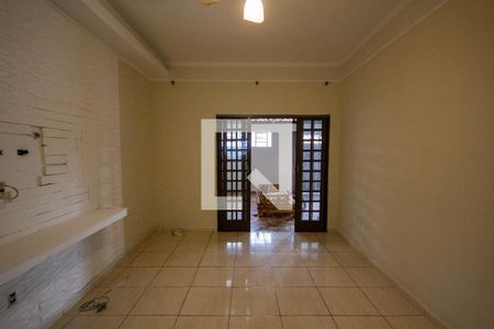 Sala de casa para alugar com 3 quartos, 160m² em Residencial Parque dos Servidores, Ribeirão Preto