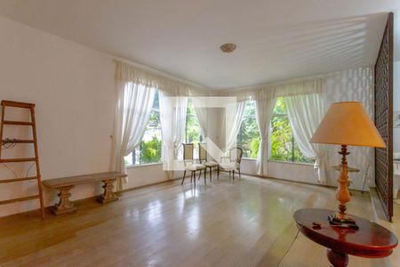 Sala de casa à venda com 3 quartos, 275m² em Jardim da Glória, São Paulo