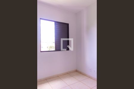 Quarto 2 de apartamento para alugar com 2 quartos, 47m² em Parque Industrial Lagoinha, Ribeirão Preto