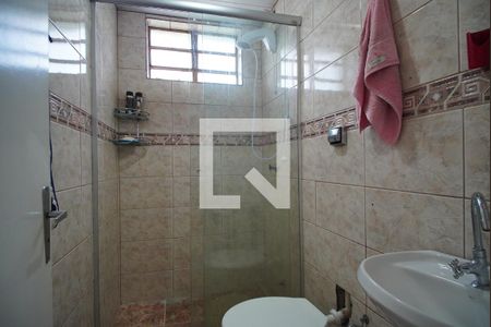 Banheiro de apartamento à venda com 2 quartos, 51m² em Protásio Alves, Porto Alegre