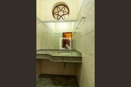 Lavabo de casa para alugar com 3 quartos, 300m² em Jaguaribe, Osasco