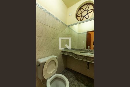 Lavabo de casa para alugar com 3 quartos, 300m² em Jaguaribe, Osasco