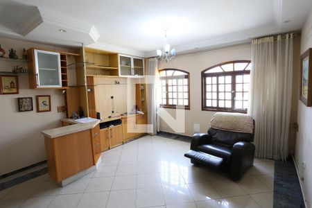 Sala de casa à venda com 2 quartos, 239m² em Cidade Líder, São Paulo