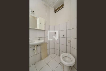 Banheiro de kitnet/studio para alugar com 1 quarto, 30m² em Bela Vista, São Paulo