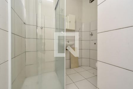 Banheiro de kitnet/studio para alugar com 1 quarto, 30m² em Bela Vista, São Paulo