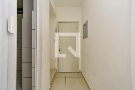 Entrada de kitnet/studio para alugar com 1 quarto, 30m² em Bela Vista, São Paulo