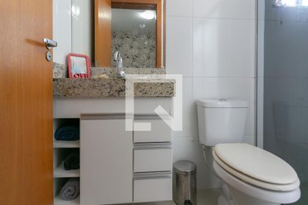 Banheiro da Suíte de apartamento à venda com 2 quartos, 50m² em Cachoeirinha, Belo Horizonte