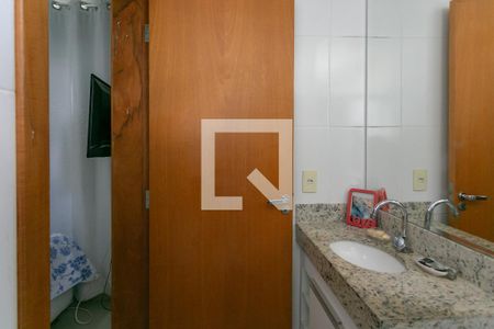 Banheiro da Suíte de apartamento à venda com 2 quartos, 50m² em Cachoeirinha, Belo Horizonte