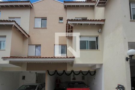 Casa de condomínio à venda com 153m², 3 quartos e 2 vagas Casa de condomínio à venda com 153m², 3 quartos e 2 vagasfrente da casa