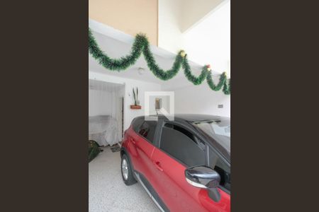 Casa de condomínio à venda com 153m², 3 quartos e 2 vagas Casa de condomínio à venda com 153m², 3 quartos e 2 vagasGaragem