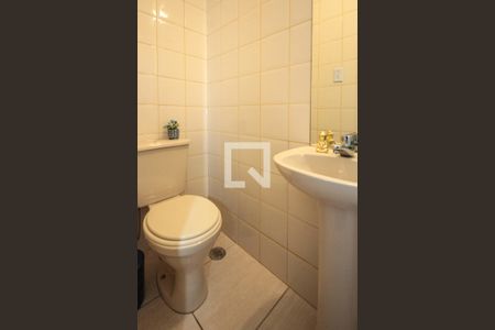 Casa de condomínio à venda com 153m², 3 quartos e 2 vagas Casa de condomínio à venda com 153m², 3 quartos e 2 vagasBanheiro da Suíte