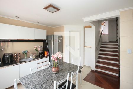 Casa de condomínio à venda com 153m², 3 quartos e 2 vagas Casa de condomínio à venda com 153m², 3 quartos e 2 vagasCozinha