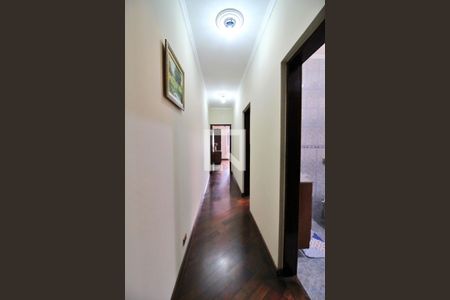 Corredor de casa à venda com 3 quartos, 245m² em Jardim Ana Maria, Santo André
