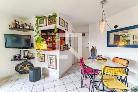 Sala de apartamento à venda com 3 quartos, 90m² em Jardim Parque Morumbi, São Paulo