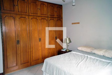 Quarto de casa à venda com 5 quartos, 385m² em Vila Dom Pedro I, São Paulo