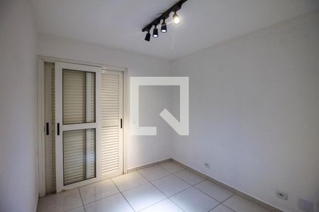 Quarto 1 de apartamento para alugar com 2 quartos, 50m² em Sítio Pinheirinho, São Paulo