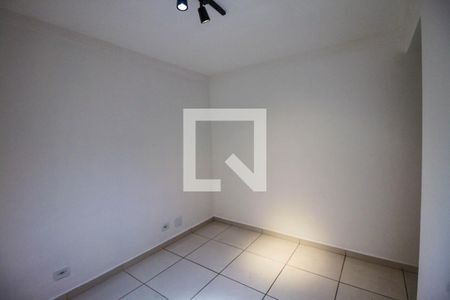 Quarto 1 de apartamento para alugar com 2 quartos, 50m² em Sítio Pinheirinho, São Paulo