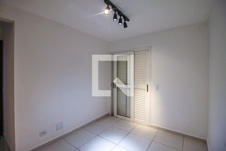 Quarto 1 de apartamento para alugar com 2 quartos, 50m² em Sítio Pinheirinho, São Paulo