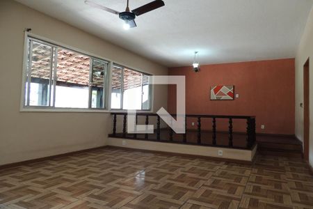 Sala  de casa à venda com 3 quartos, 254m² em Freguesia de Jacarepaguá, Rio de Janeiro