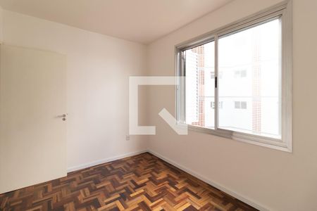 Quarto 1 de apartamento à venda com 2 quartos, 46m² em Santa Tereza, Porto Alegre
