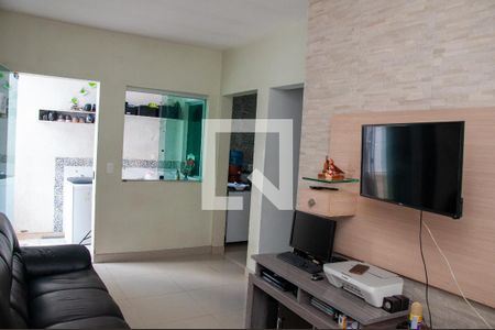 Sala de casa à venda com 4 quartos, 137m² em Xangri-la, Contagem