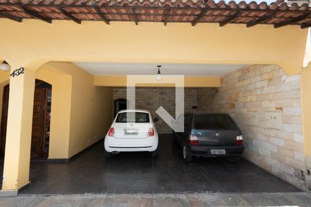 Área Externa de casa para alugar com 4 quartos, 300m² em Inconfidentes, Contagem