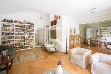 Sala de casa à venda com 3 quartos, 400m² em Jardim Cordeiro, São Paulo