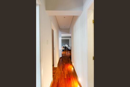 Corredor de apartamento à venda com 2 quartos, 100m² em Indianópolis, São Paulo