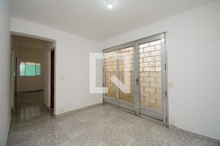 Sala de casa para alugar com 2 quartos, 140m² em Jardim do Papai, Guarulhos