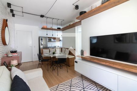 Sala de apartamento para alugar com 2 quartos, 44m² em Santo Amaro, São Paulo