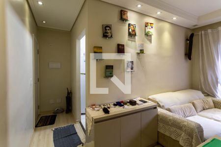 Entrada de apartamento à venda com 2 quartos, 58m² em Jardim Flor da Montanha, Guarulhos