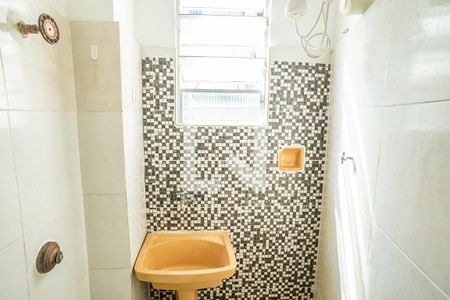 Banheiro de kitnet/studio à venda com 1 quarto, 18m² em Centro, Rio de Janeiro