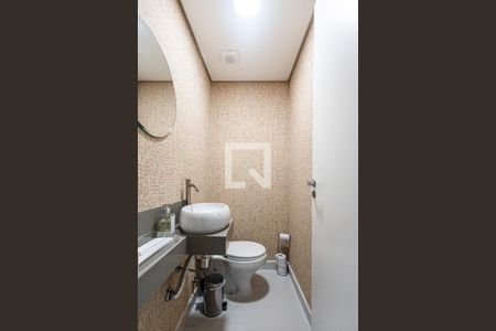 Lavabo de apartamento para alugar com 2 quartos, 68m² em Cerqueira César, São Paulo