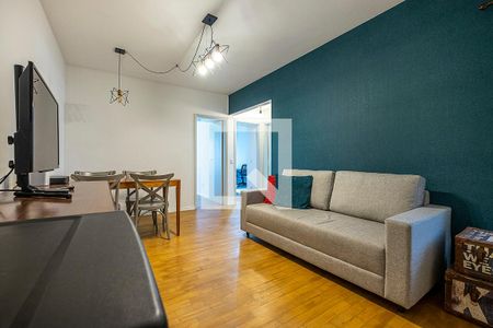 Sala de apartamento para alugar com 3 quartos, 75m² em Cerqueira César, São Paulo