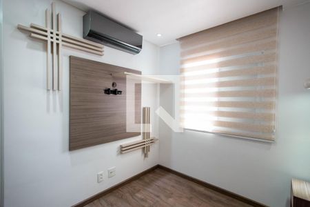 Suite de apartamento para alugar com 2 quartos, 61m² em Vila Oratório, São Paulo