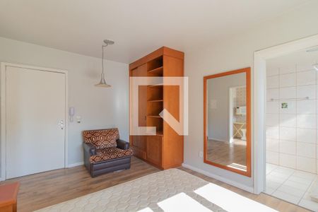 Sala/Quarto de kitnet/studio para alugar com 1 quarto, 24m² em Centro Histórico, Porto Alegre