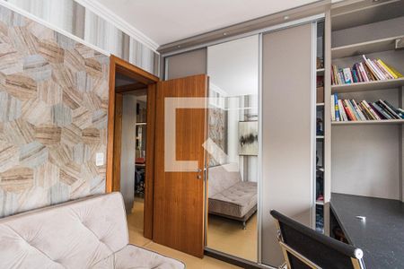 Quarto 2 de apartamento para alugar com 2 quartos, 56m² em Sarandi, Porto Alegre