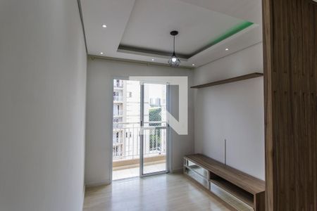 Sala de TV de apartamento à venda com 2 quartos, 60m² em Jardim Tupanci, Barueri