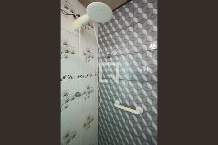 Casa à venda com 72m², 3 quartos e 1 vaga Casa à venda com 72m², 3 quartos e 1 vagaBanheiro 2