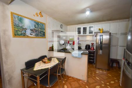 Casa à venda com 72m², 3 quartos e 1 vaga Casa à venda com 72m², 3 quartos e 1 vagaCozinha